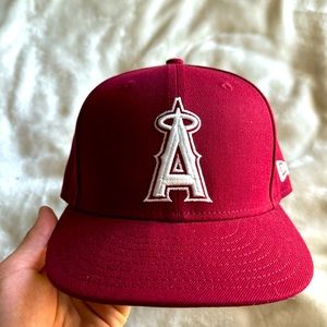 Los Angeles Angels maroon fitted hat size 7